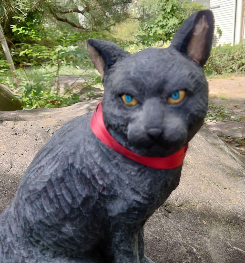 木製 　黒猫　 彫刻 　お座り猫　クロネコ 手彫り