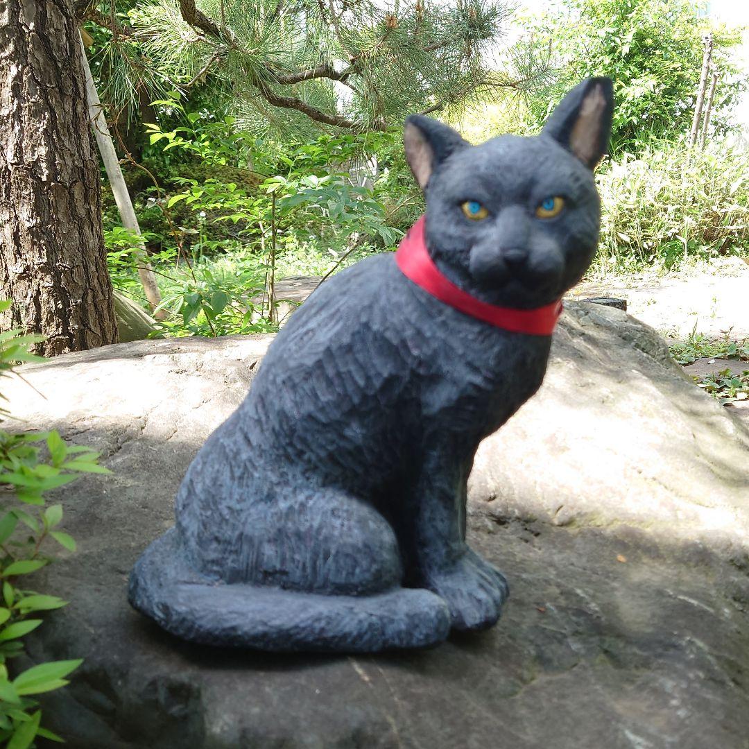 木製 　黒猫　 彫刻 　お座り猫　クロネコ 手彫り