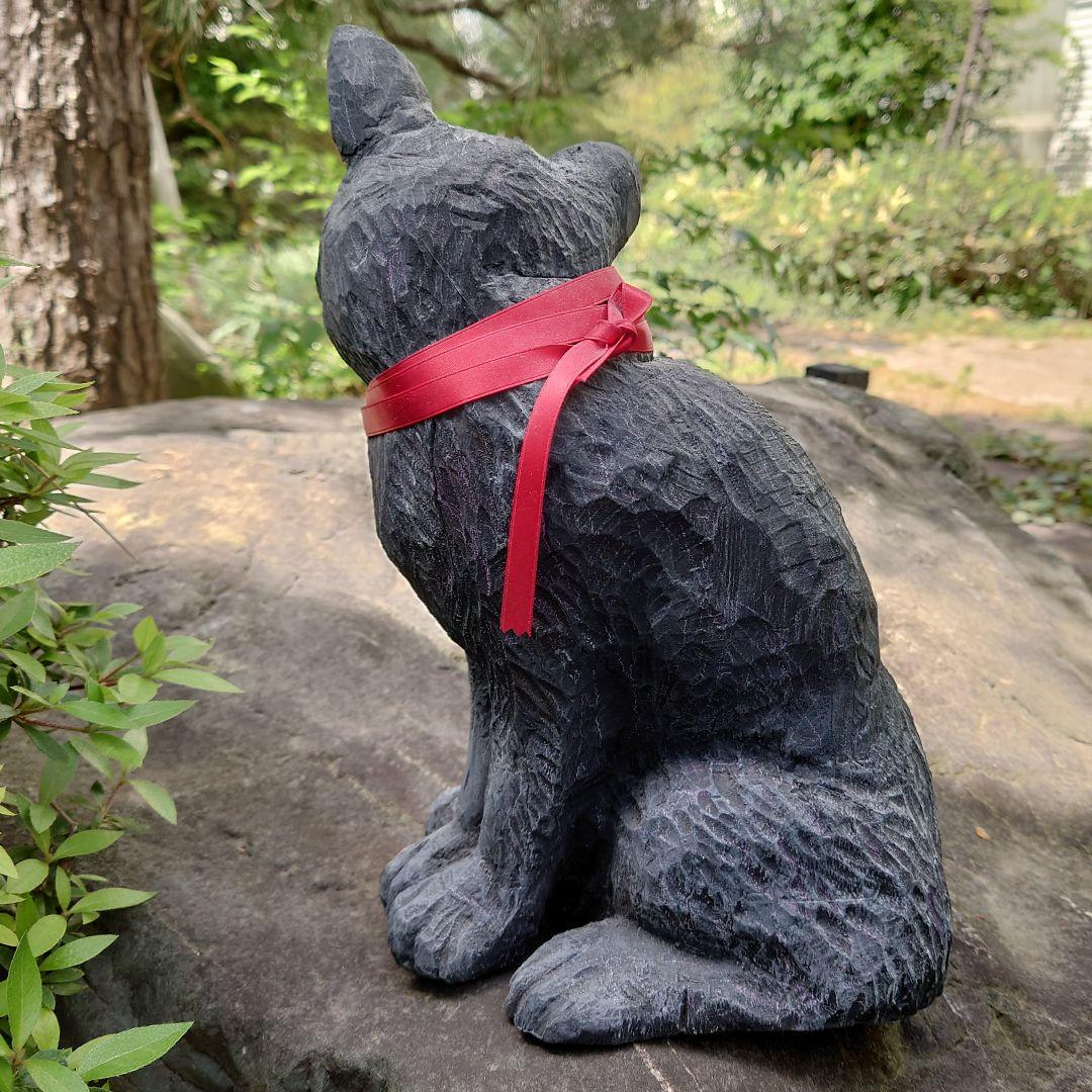 木製 　黒猫　 彫刻 　お座り猫　クロネコ 手彫り