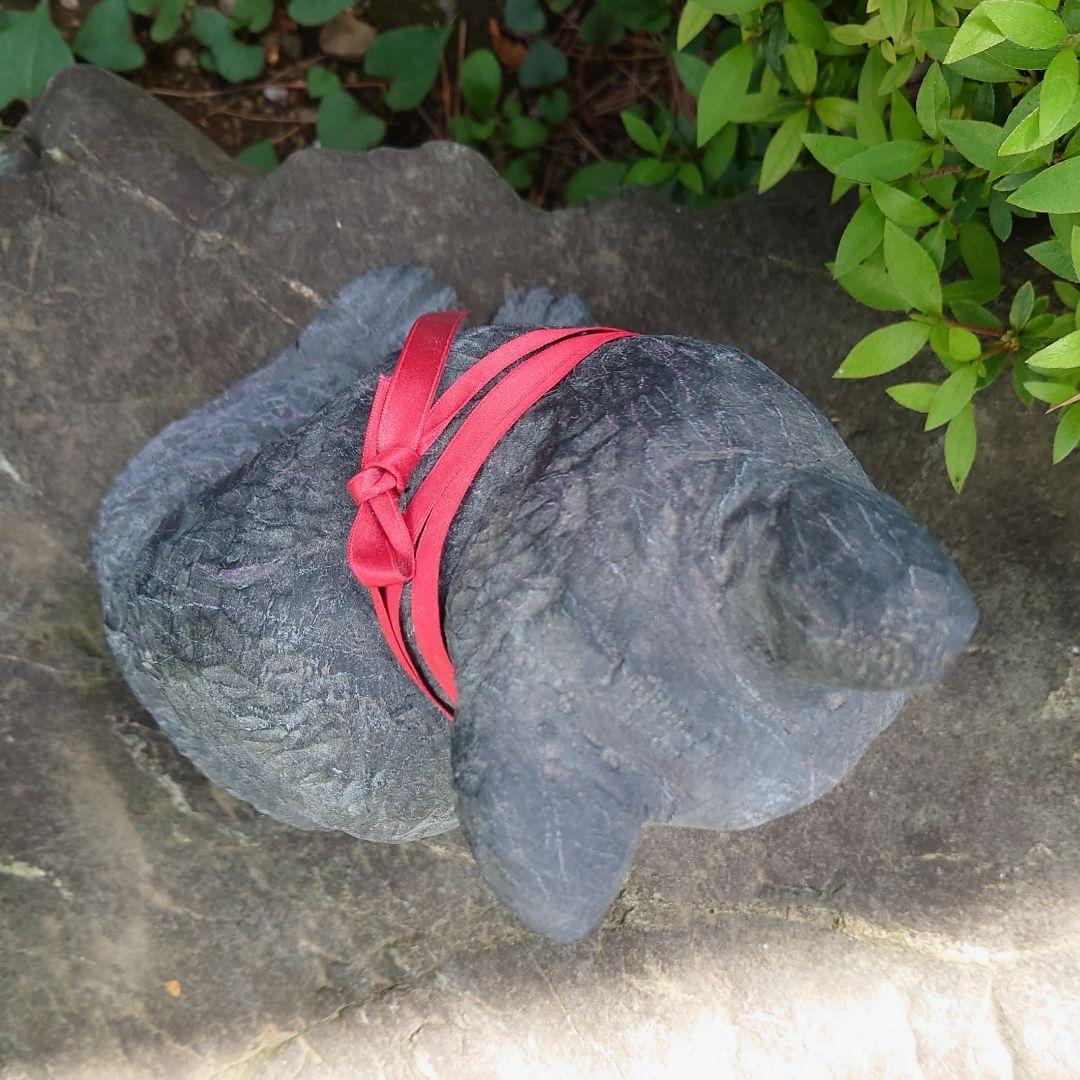 木製 　黒猫　 彫刻 　お座り猫　クロネコ 手彫り