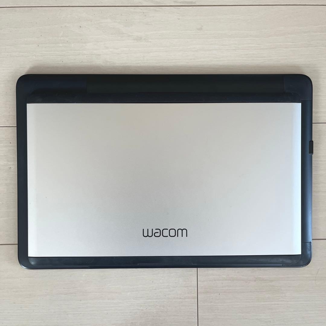 Wacom Cintiq 13hd 液晶ペンタブレット ※傷あり