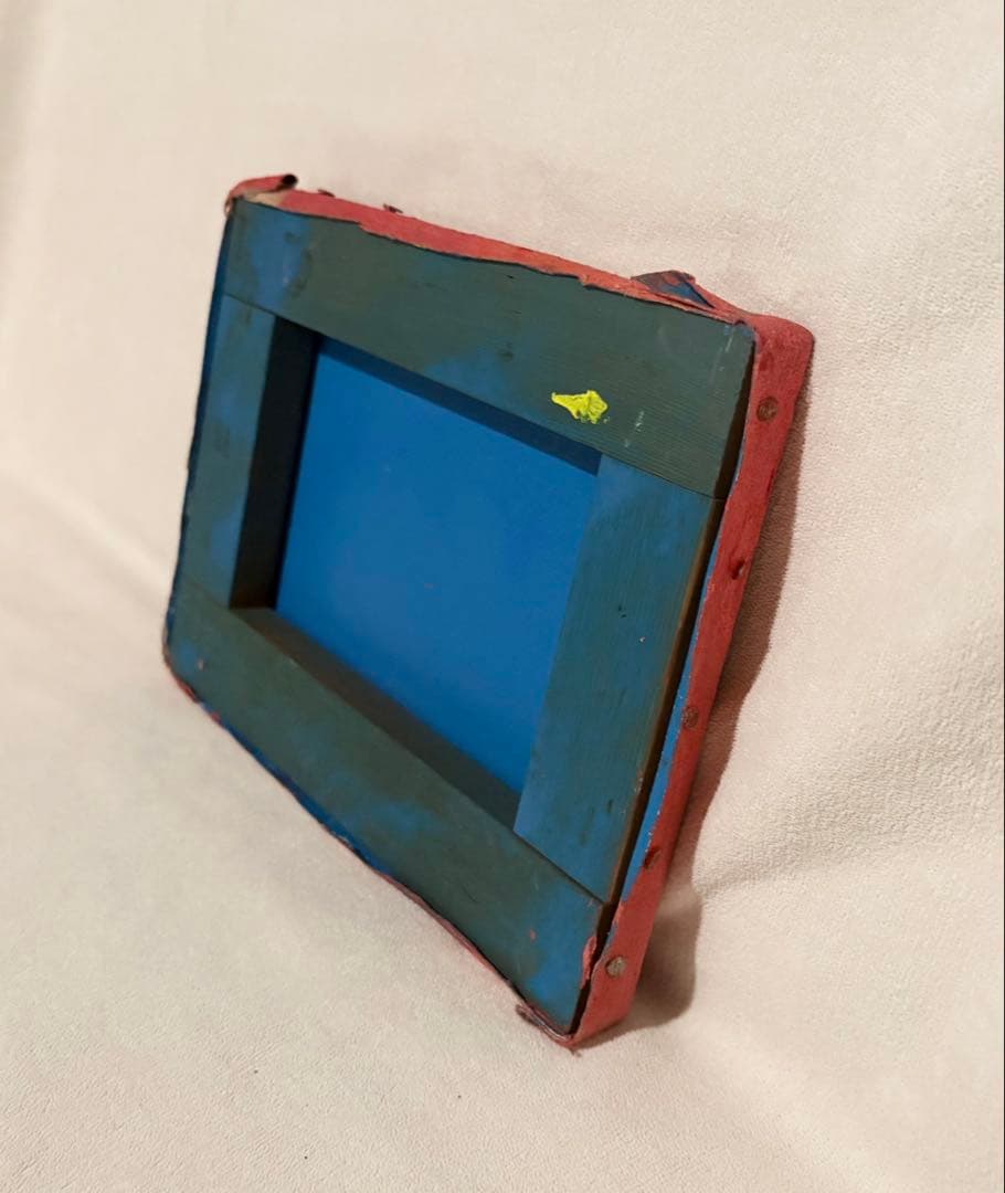 そのまま飾れる　抽象画　F0号　アクリル画　トカゲモチーフ　現代アート　オレンジ