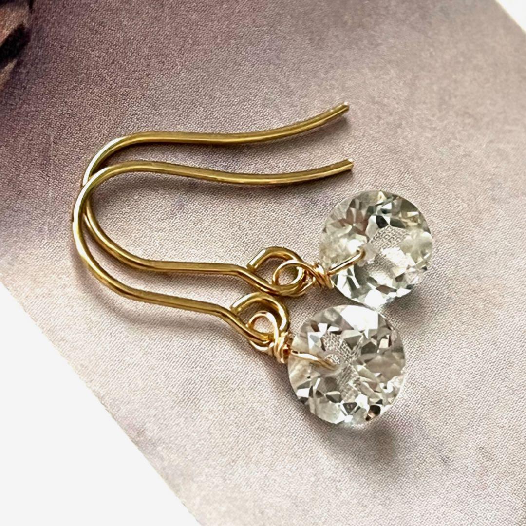 1点作品☆ 宝石質グリーンアメジストピアス　イヤリングに変更可能☺︎