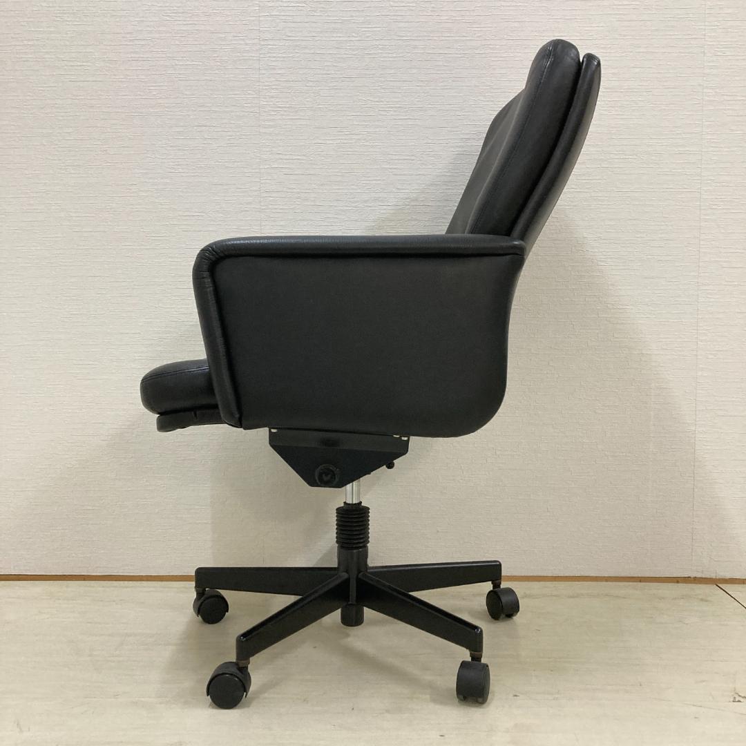 【カリモク】革製　オフィスチェア　デスクチェア A