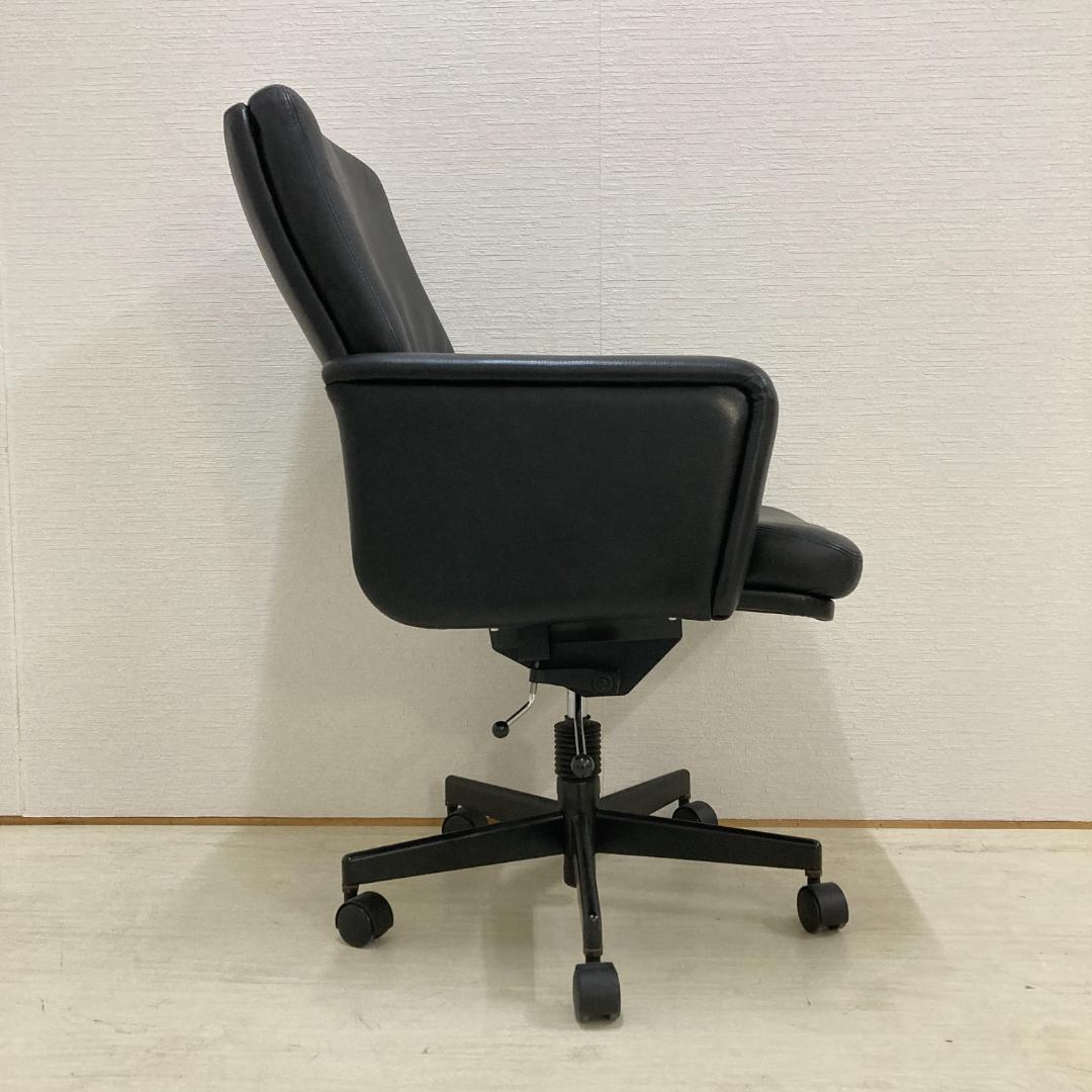 【カリモク】革製　オフィスチェア　デスクチェア A