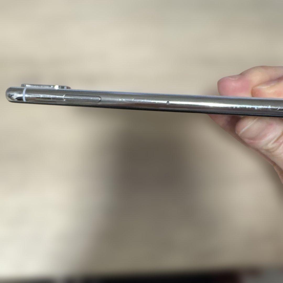 Apple iPhone XS本体