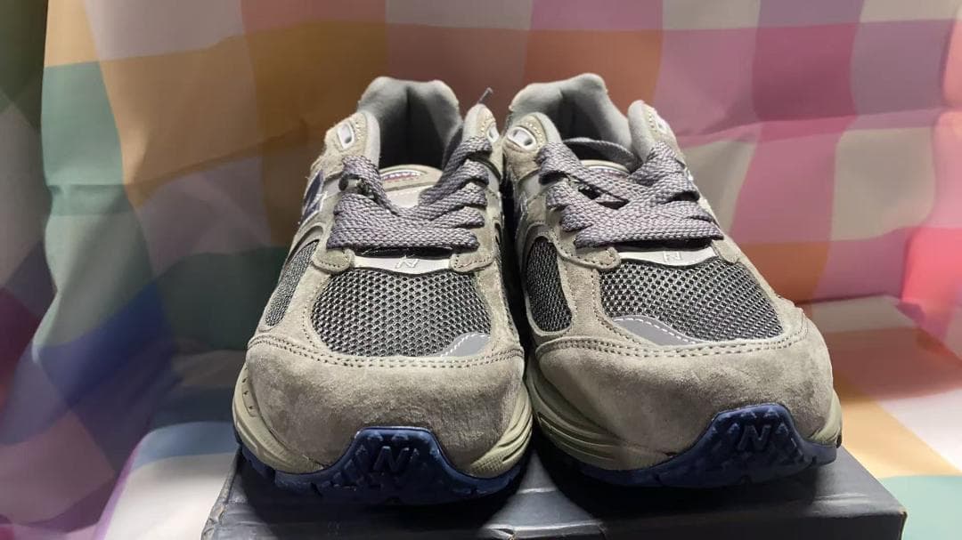 New Balance 2002R グレー系 スニーカー