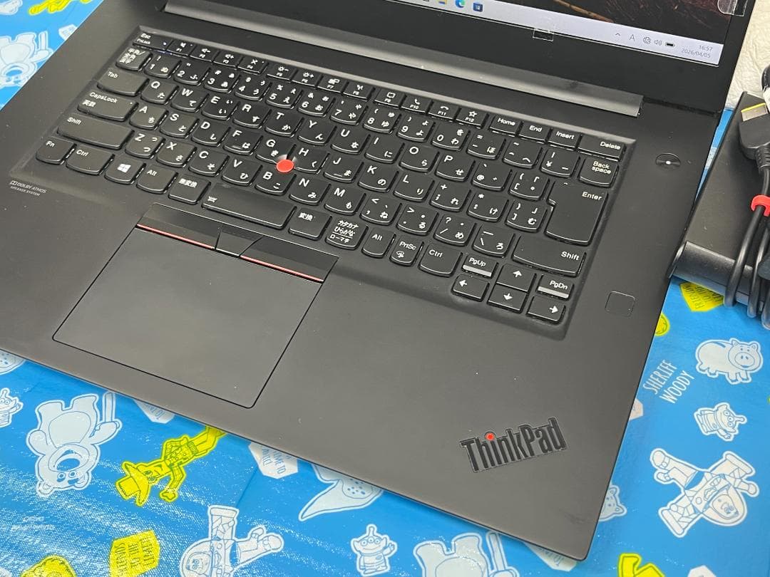 32GB 512GB レノボ P1 Gen3 15.6型 T1000 ノートPC