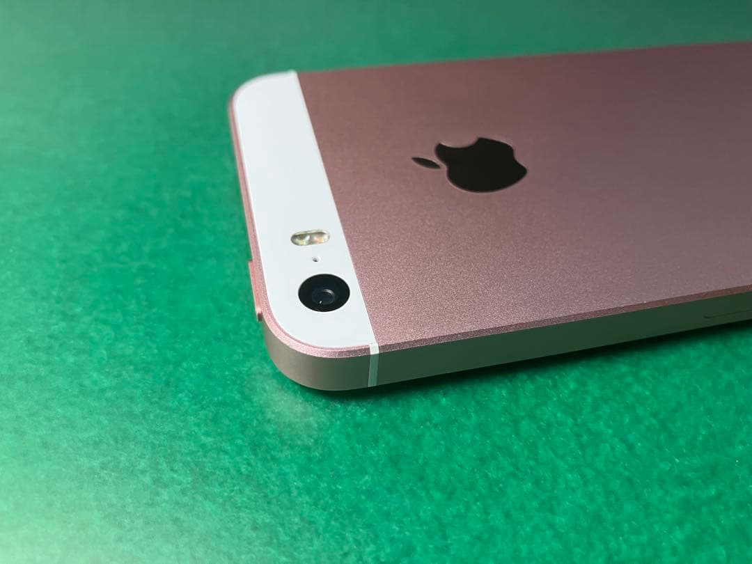 美品Apple iPhone SE 16GBローズゴールド 本体