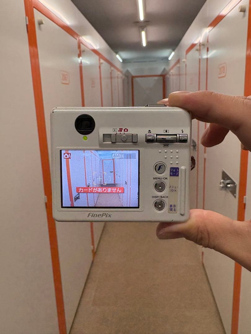 美品 FUJIFILM FinePix F440 ホワイト 付属品多数 純正品