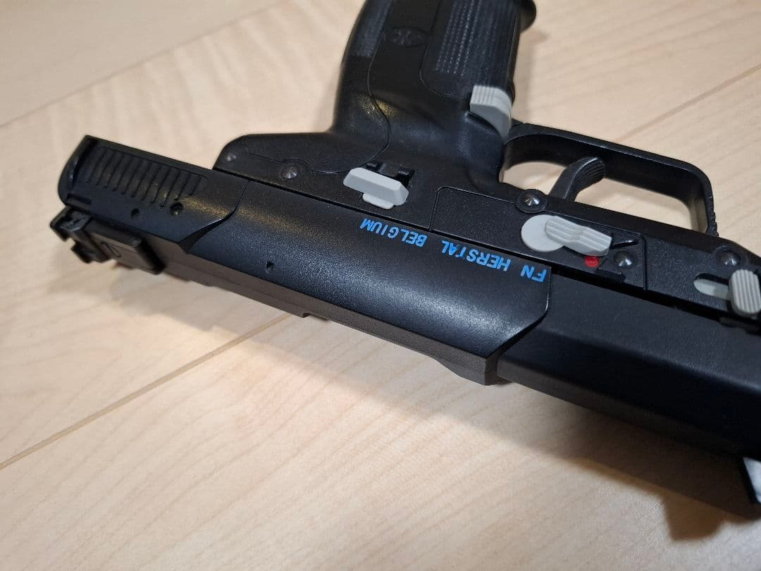 マルシン 【Five-seveN USG6mmBB】ブローバック ガスガン 箱付