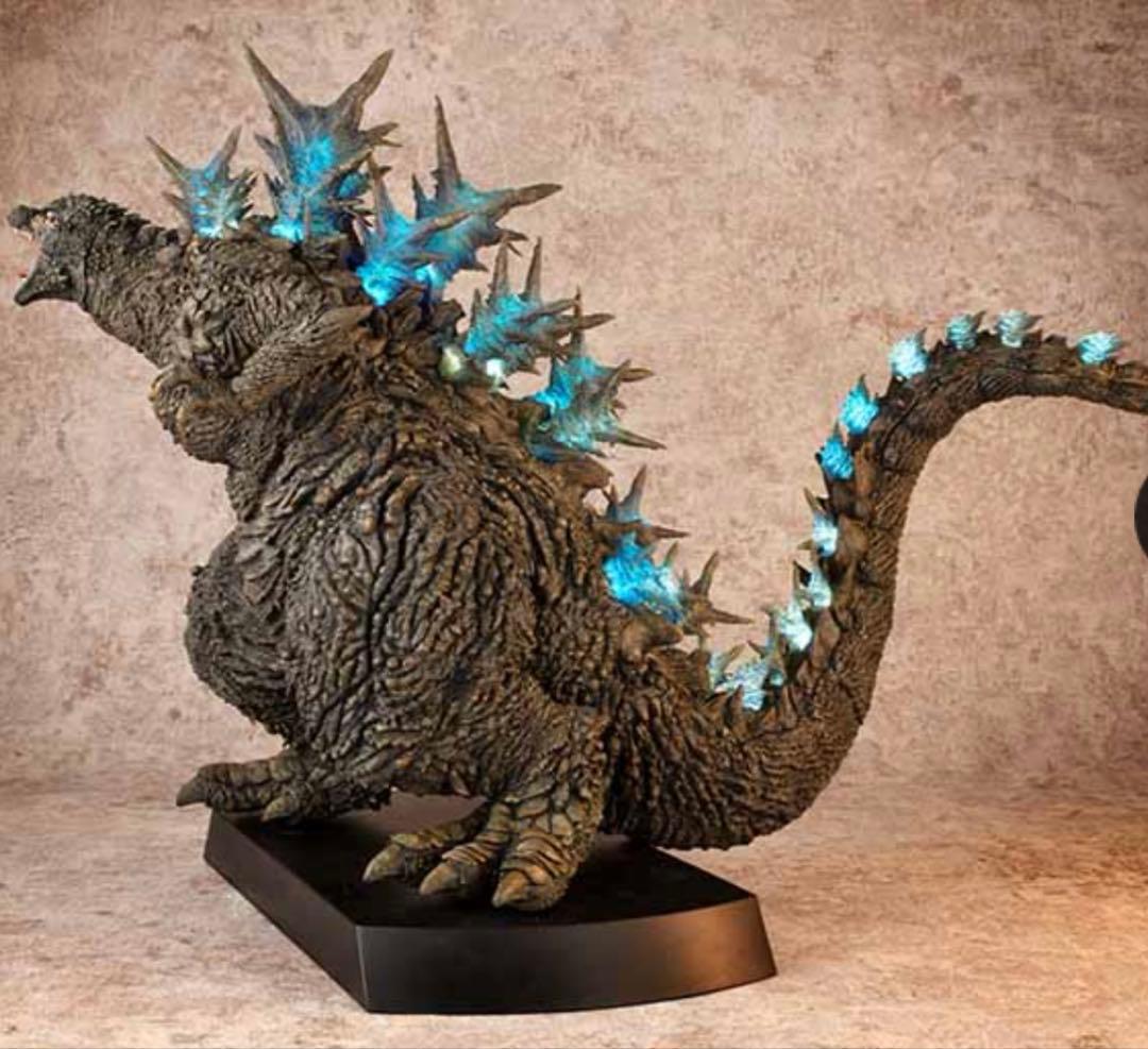 UA Monsters ゴジラ（2023） 銀座強襲時Ver.【LED発光】