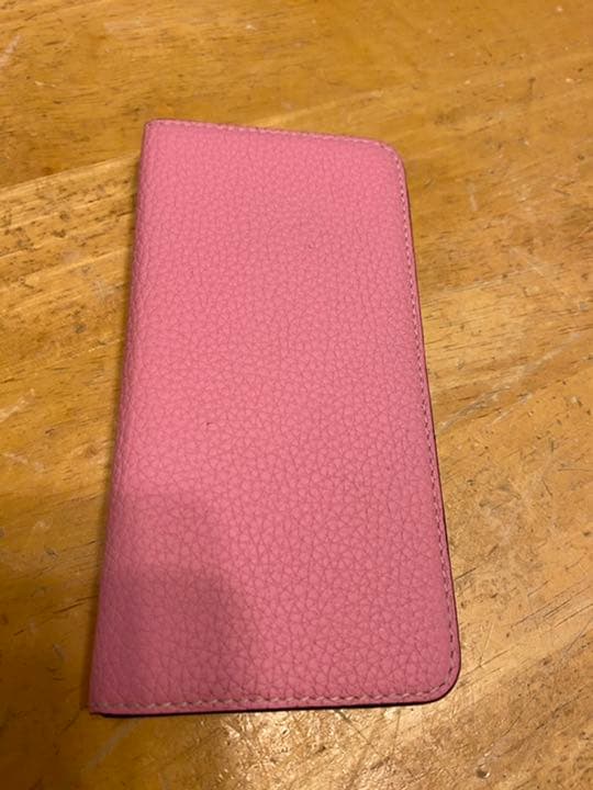 サイズ:  iPhone SE / 8 / 7 / 6 / 6s手帳型ケース