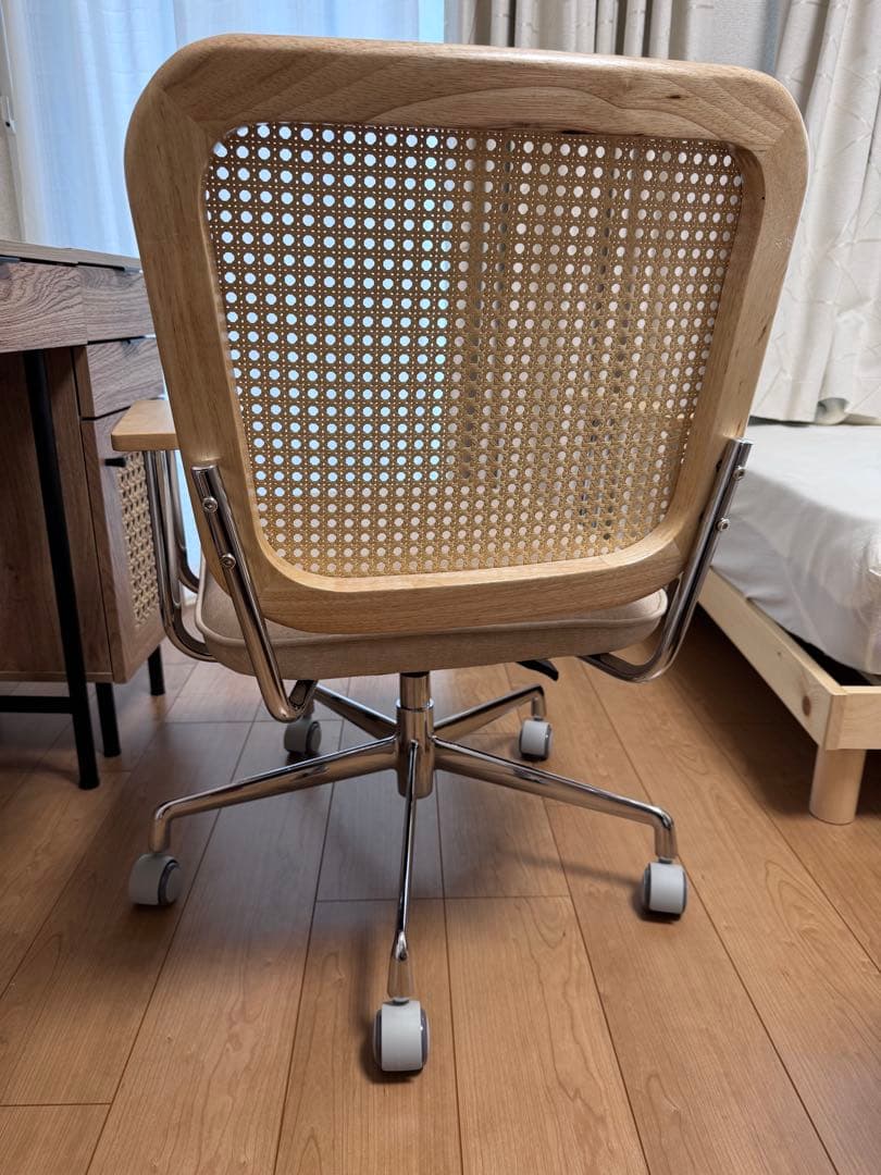 【美品】 LOWYA ロウヤ　デスクチェア　ベージュ