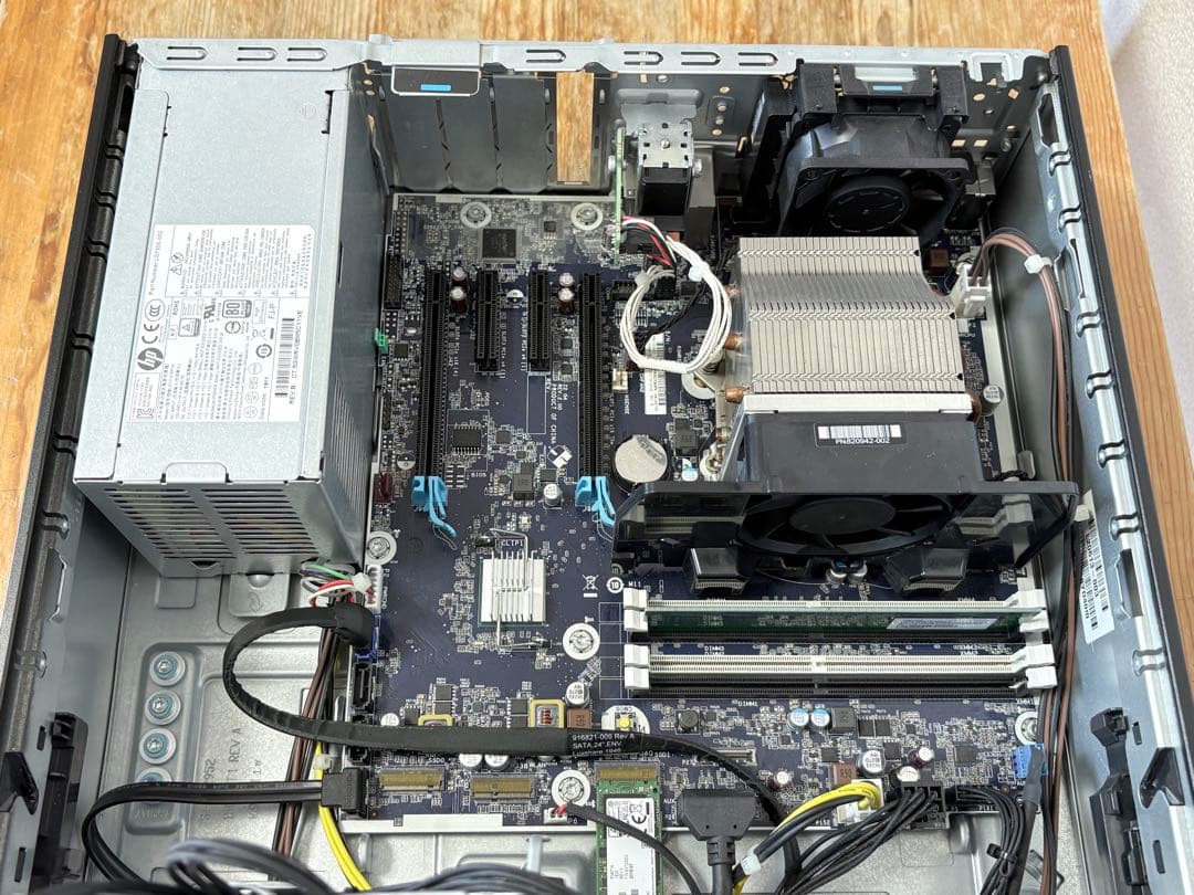 ワークステーション HP Z2 SFF G4 /Xeon E-2224G/SSD 128GB/4GB