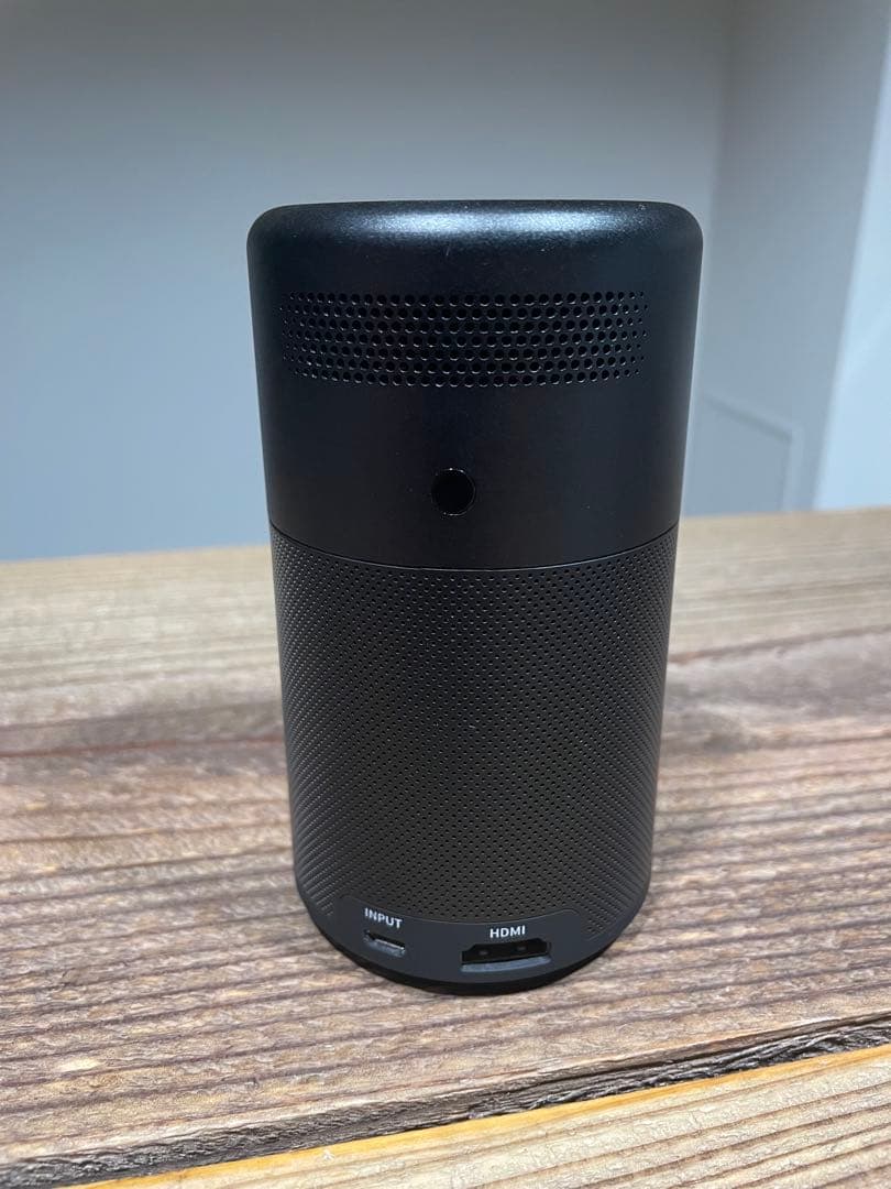 Anker Nebula Capsuleモバイルプロジェクター　三脚付き