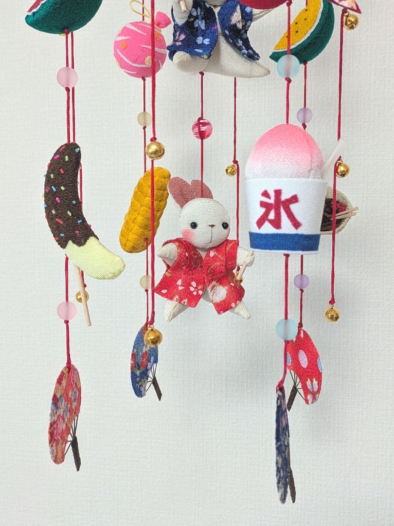 【 夏祭りの吊るし飾り】ちりめん細工 輪飾り さげもん 屋台 うさぎ