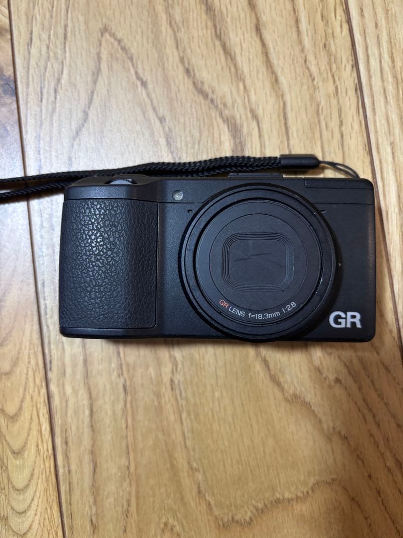 RICOH GR コンパクトデジタルカメラ　2013年製　シャッター回数99回