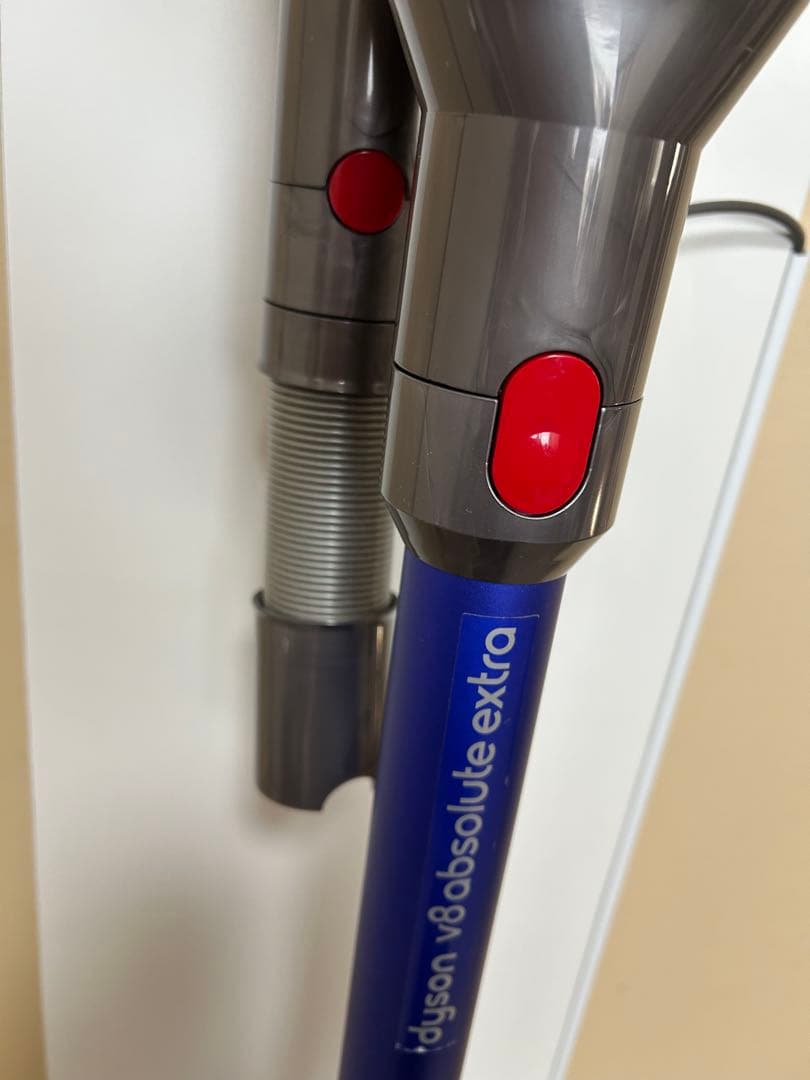 dyson v8 absolute 本体 付属品（フル）+自家製スタンド