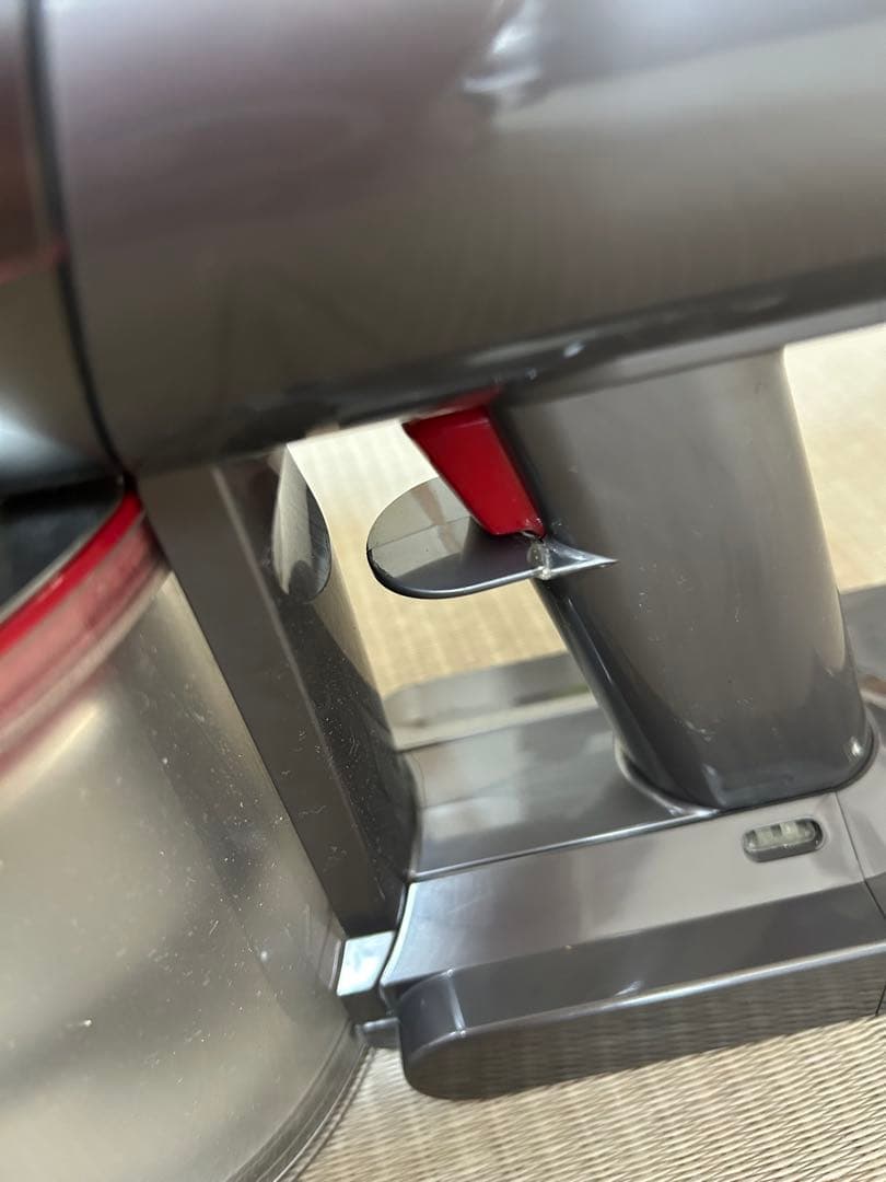 dyson v8 absolute 本体 付属品（フル）+自家製スタンド