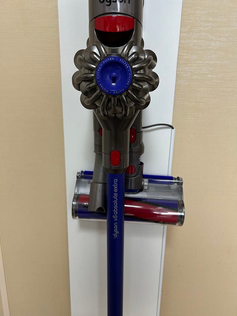 dyson v8 absolute 本体 付属品（フル）+自家製スタンド