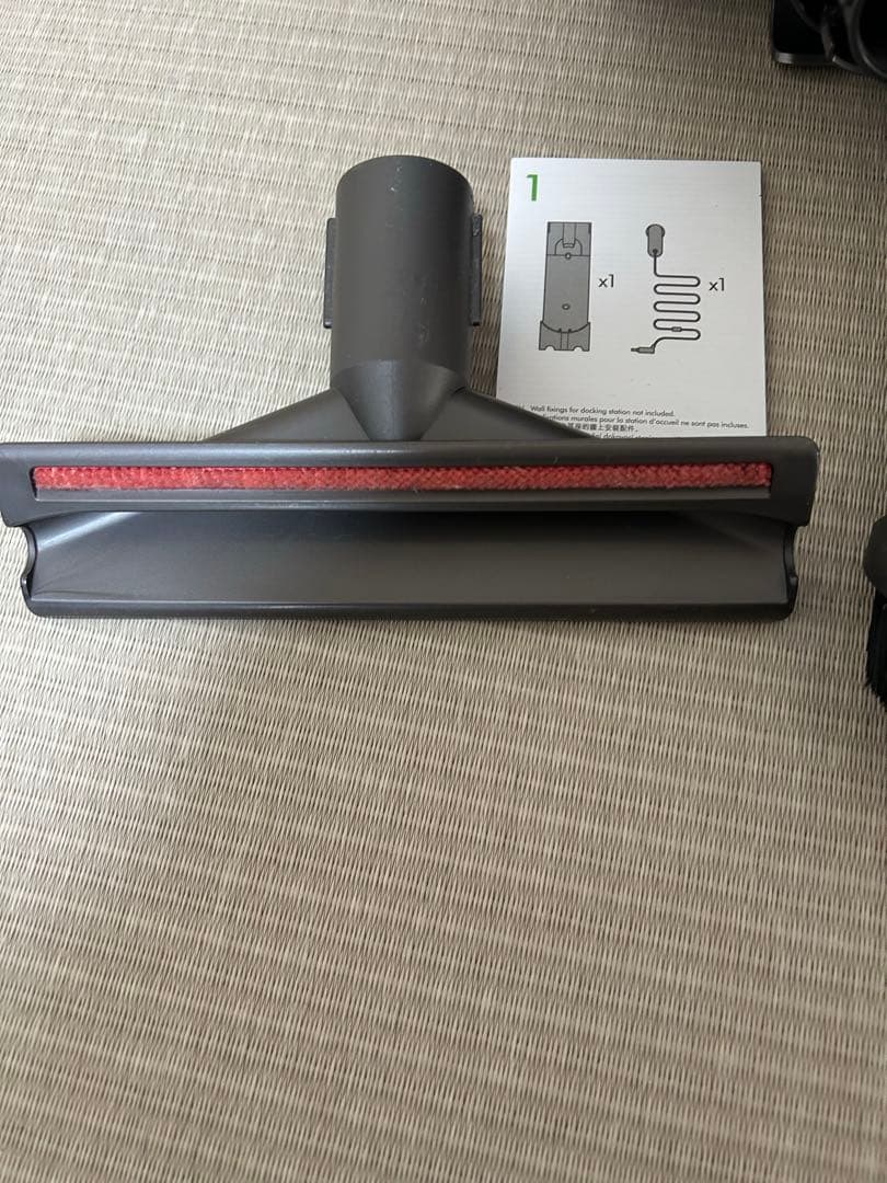 dyson v8 absolute 本体 付属品（フル）+自家製スタンド