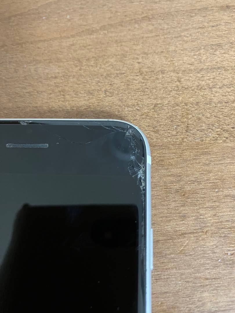 iPhoneSE 第2世代　64GB ジャンク扱い