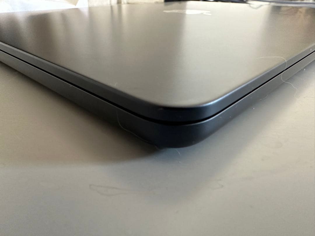 MacBook本体 Macbook Air M2 8GB 256GB