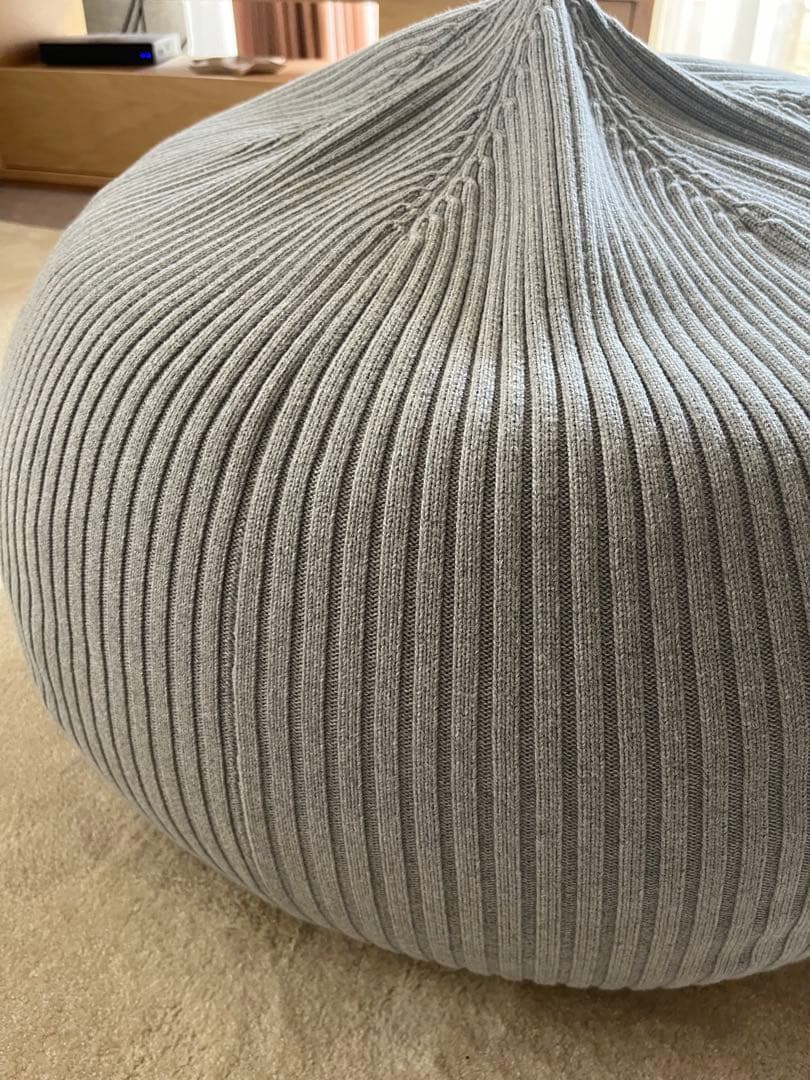 イデー　プープグレー