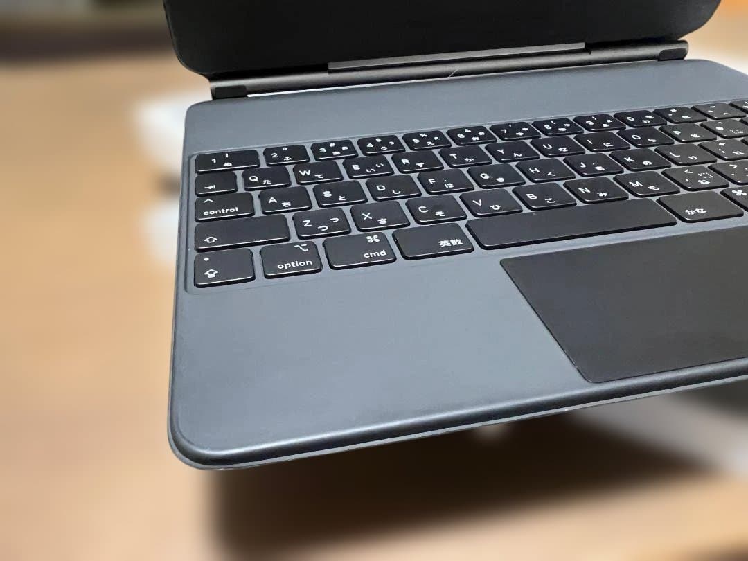 お*ん様 iPad Magic Keyboard