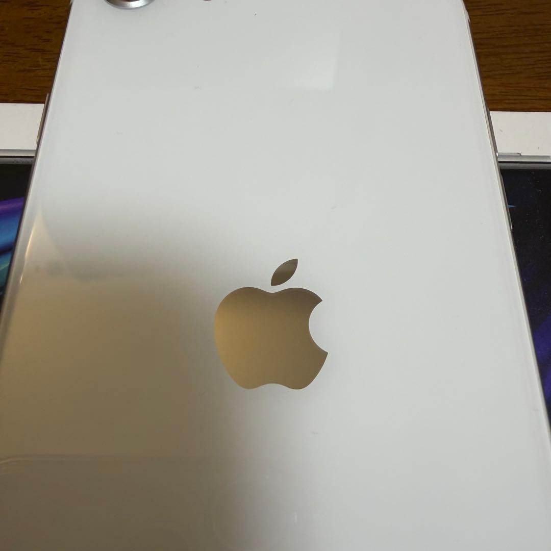 Apple iPhone SE2 ホワイト 箱付き