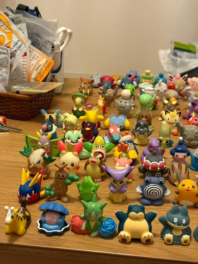ポケモン指人形セット売り 約180体　クリア　パールカラーもあり