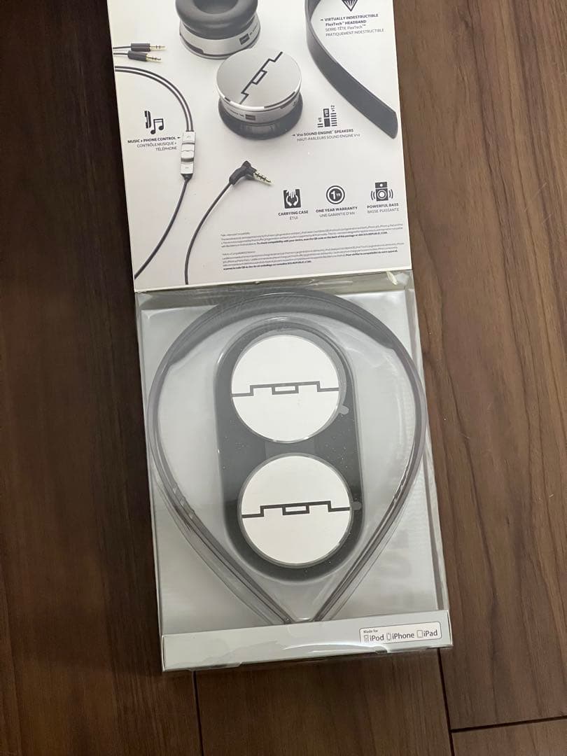 【新品・未使用】SOL REPUBLIC TRACKS HD レッド