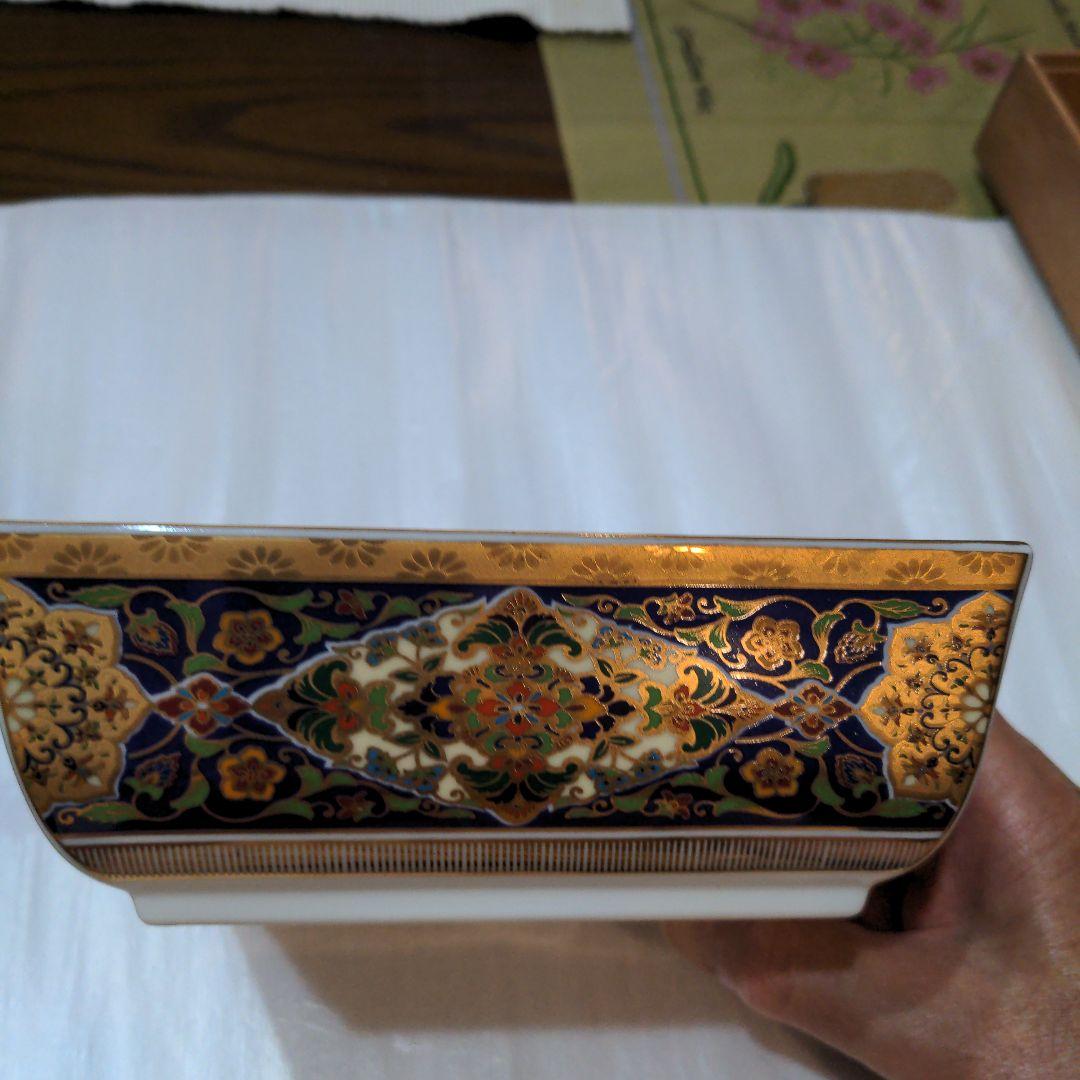 美濃焼庫山窯の『金襴更紗 角盛鉢 』