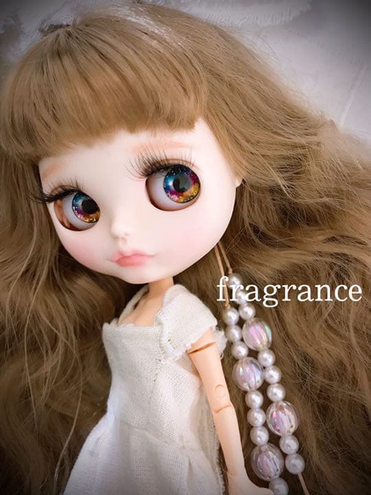 アイシードール　カスタムドール　白肌　ミルクティブラウン