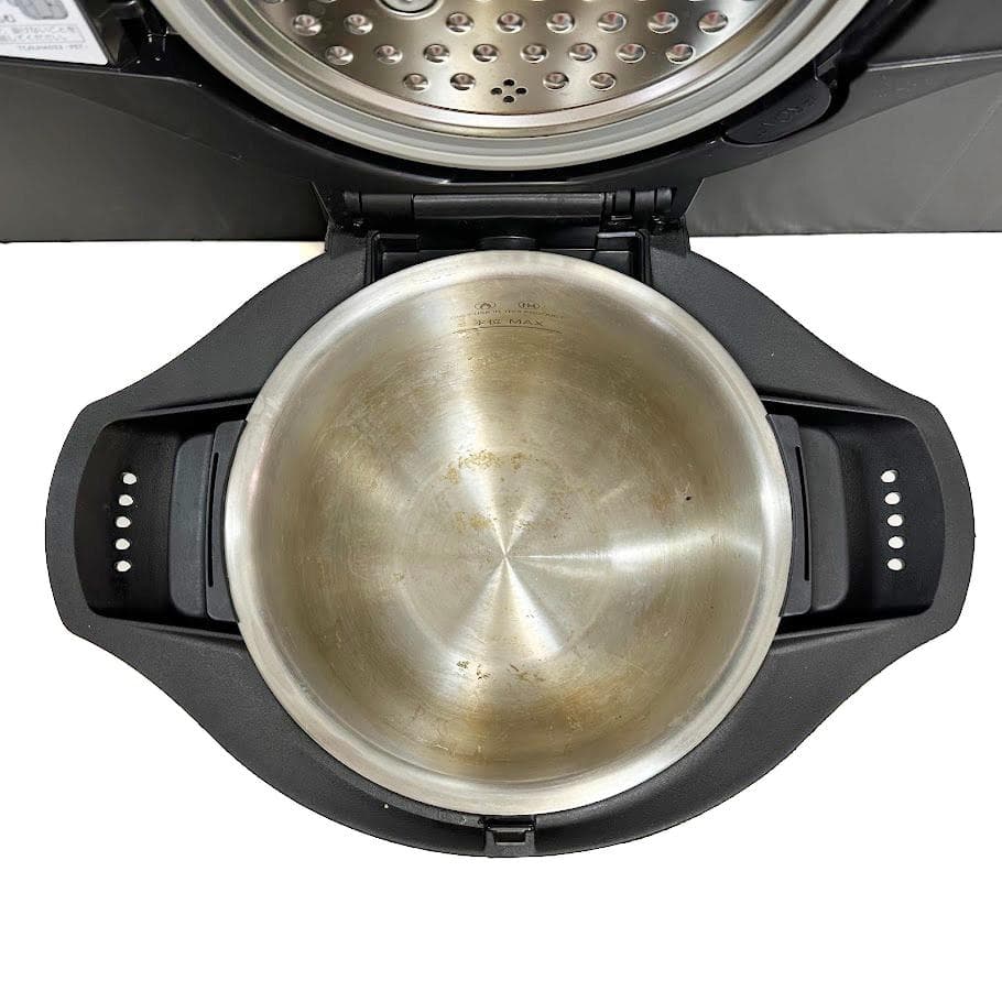 SHARP シャープ ヘルシオ ホットクック 2.4L KN-HW24E-W