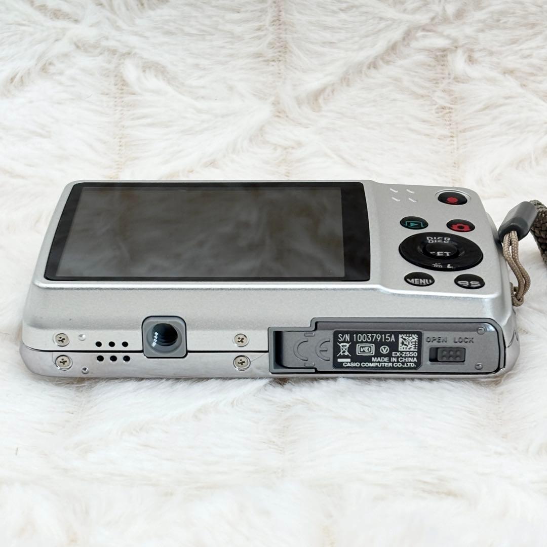 極美品・動作良好✨ CASIO EXILIM EX-Z550 シルバー