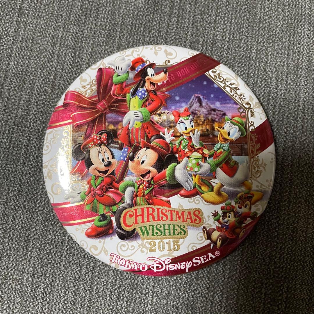 ディズニー　缶バッジ