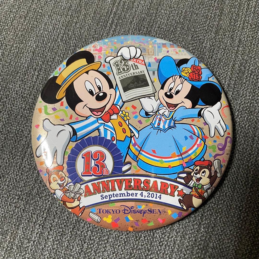 ディズニー　缶バッジ