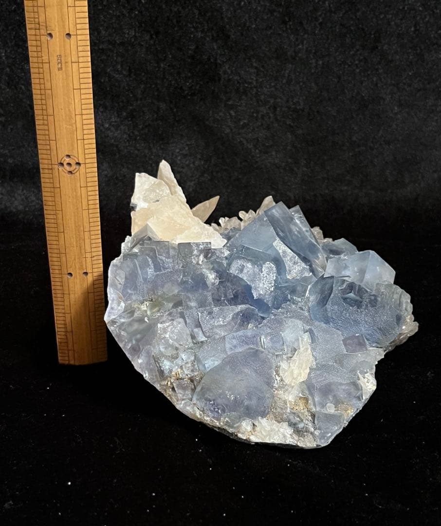 フローライトカルサイトスモーキークラスター共存　一部虹あり