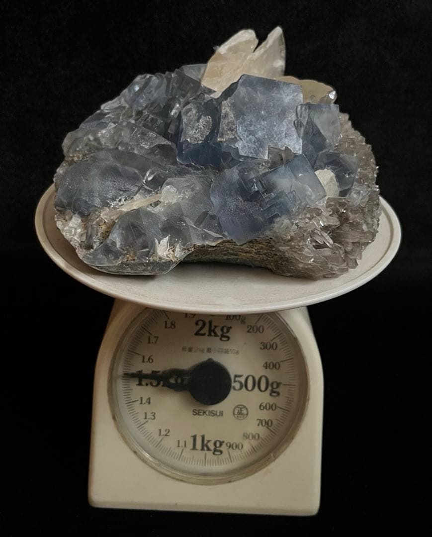 フローライトカルサイトスモーキークラスター共存　一部虹あり