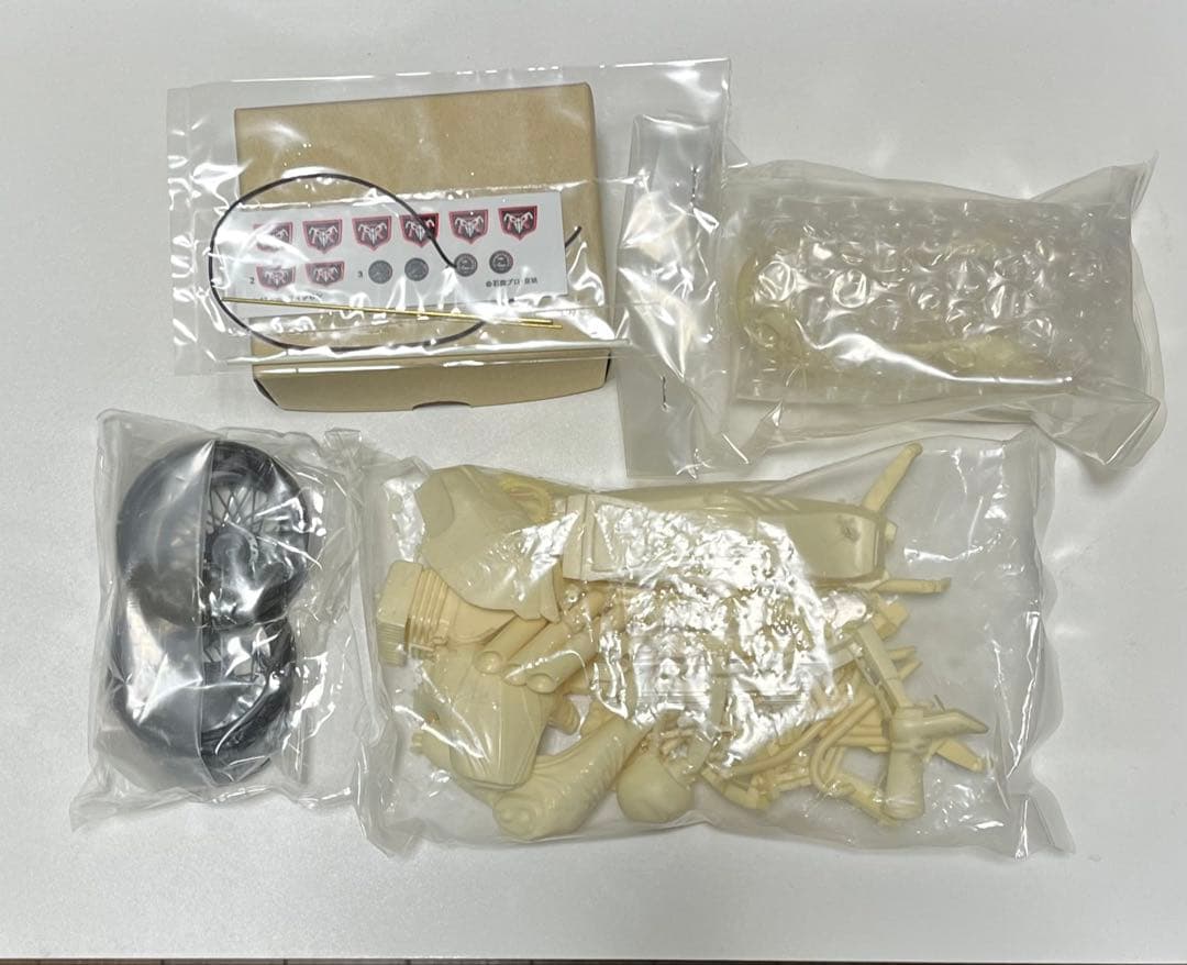 コトブキヤ 寿屋 1/12 仮面ライダー 1号& サイクロン号 ガレージキット