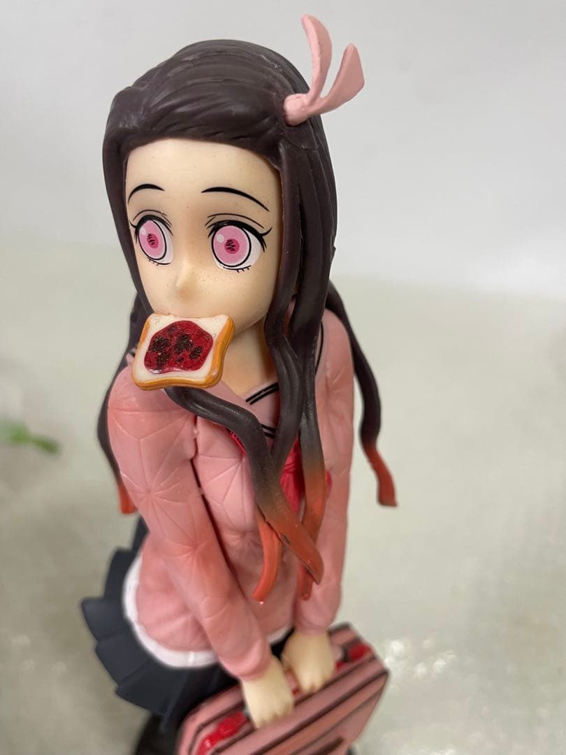 鬼滅の刃　禰豆子　制服バージョン　フィギュア
