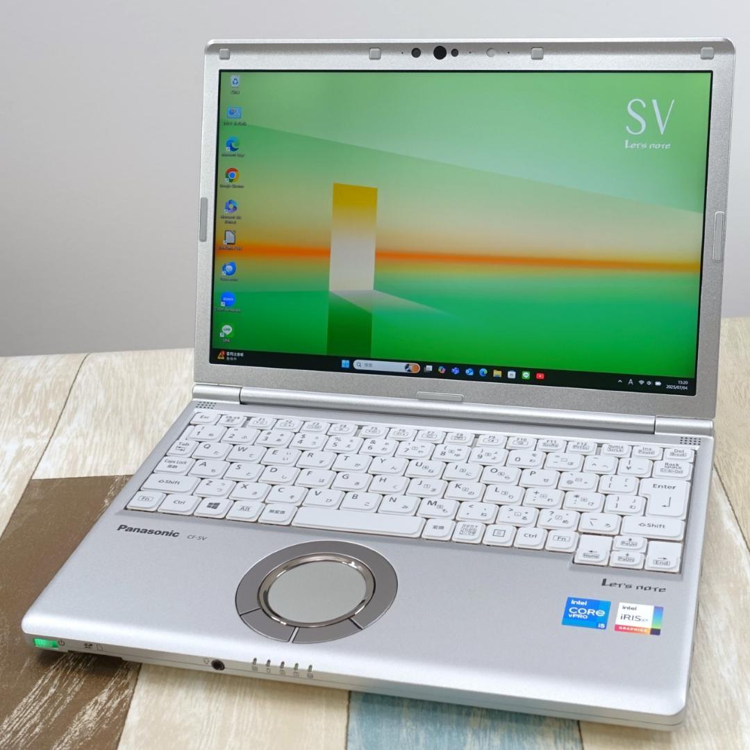 極美品の軽量モバイル✨１１世代コアｉ５に超高速で新品のＳＳＤ１ＴＢ＆１６Ｇメモリ