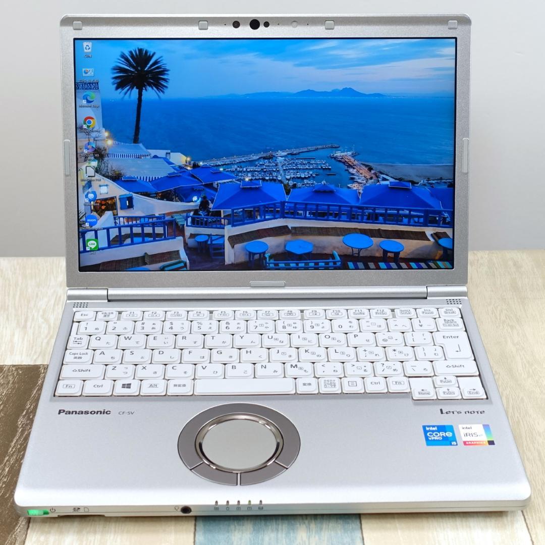 極美品の軽量モバイル✨１１世代コアｉ５に超高速で新品のＳＳＤ１ＴＢ＆１６Ｇメモリ