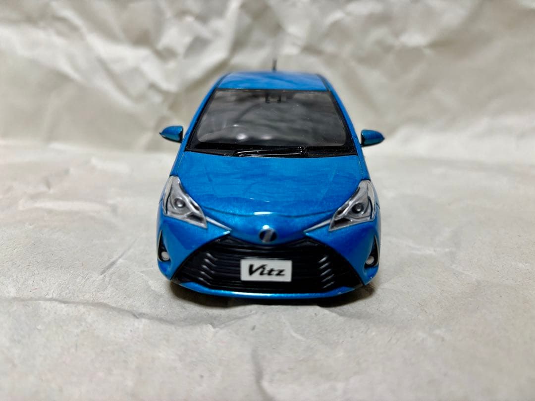 vitz後期(最終型) カラーサンプル ミニカー クリアブルークリスタルシャイン