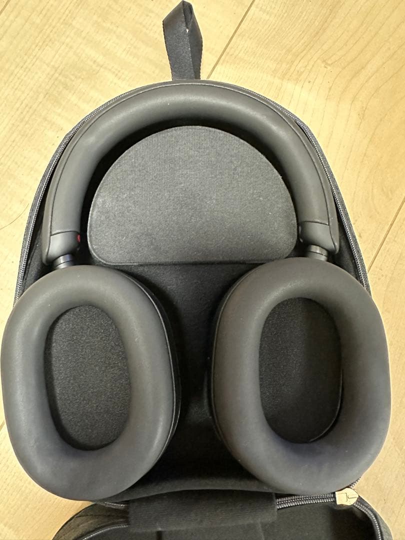 SONY WH-1000XM5 ワイヤレスヘッドフォン　【保証書付き】