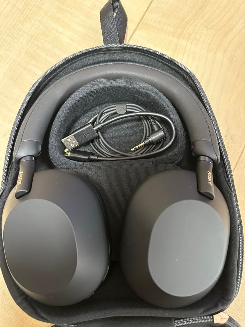 SONY WH-1000XM5 ワイヤレスヘッドフォン　【保証書付き】