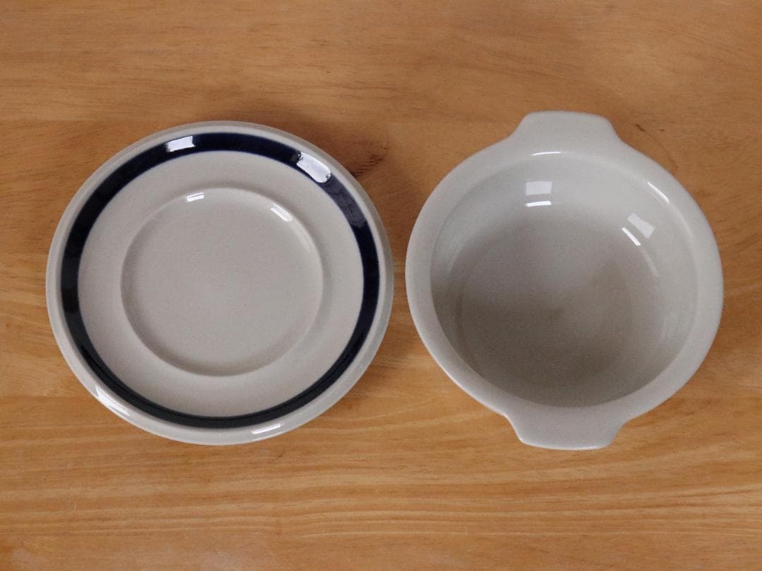 ARABIA アネモネ Anemone　グラタン皿 耳付きボウル&ソーサー 1客