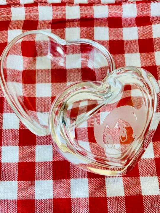 鉄腕アトム　ウランちゃん　手塚プロダクション　ハート型蓋付きガラスケース　レトロ